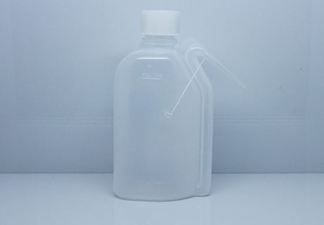 Narrow-neck integral wash bottles - Greiner Bio-One